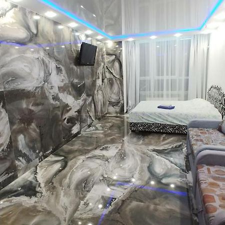 Видовая 25Й Этаж. Новый Дом. Шалимова, Isida. Шулявская, Гарматная, Индустриальный Мост. Космополитан. Большевик. Жд Вокзал. Kiev Luaran gambar