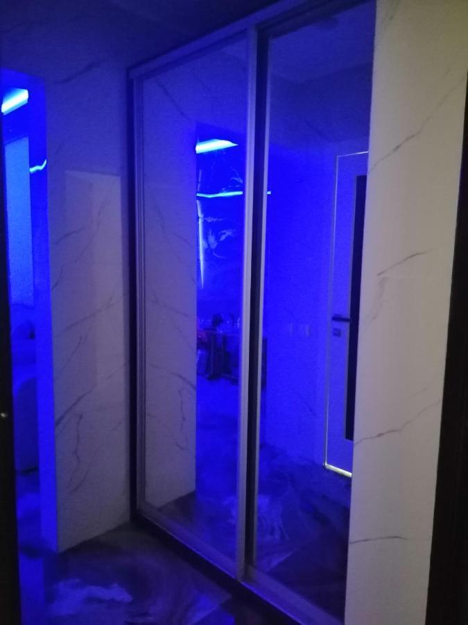 Видовая 25Й Этаж. Новый Дом. Шалимова, Isida. Шулявская, Гарматная, Индустриальный Мост. Космополитан. Большевик. Жд Вокзал. Kiev Luaran gambar
